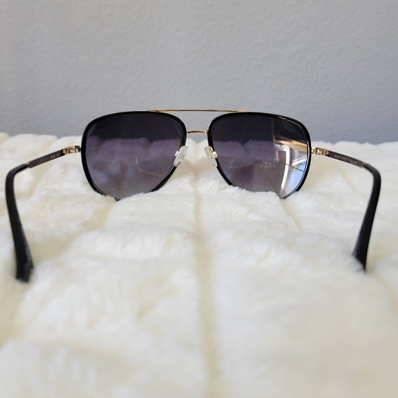 QUAY // ltd ed jlo collab black frame smoke fade lens gold hardware aviators QUAY // ltd ed jlo collab black frame smoke fade lens gold  main image 4